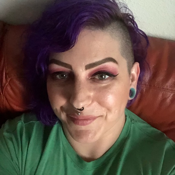 Meet your Posher, Tammy - Picture 1 of 1